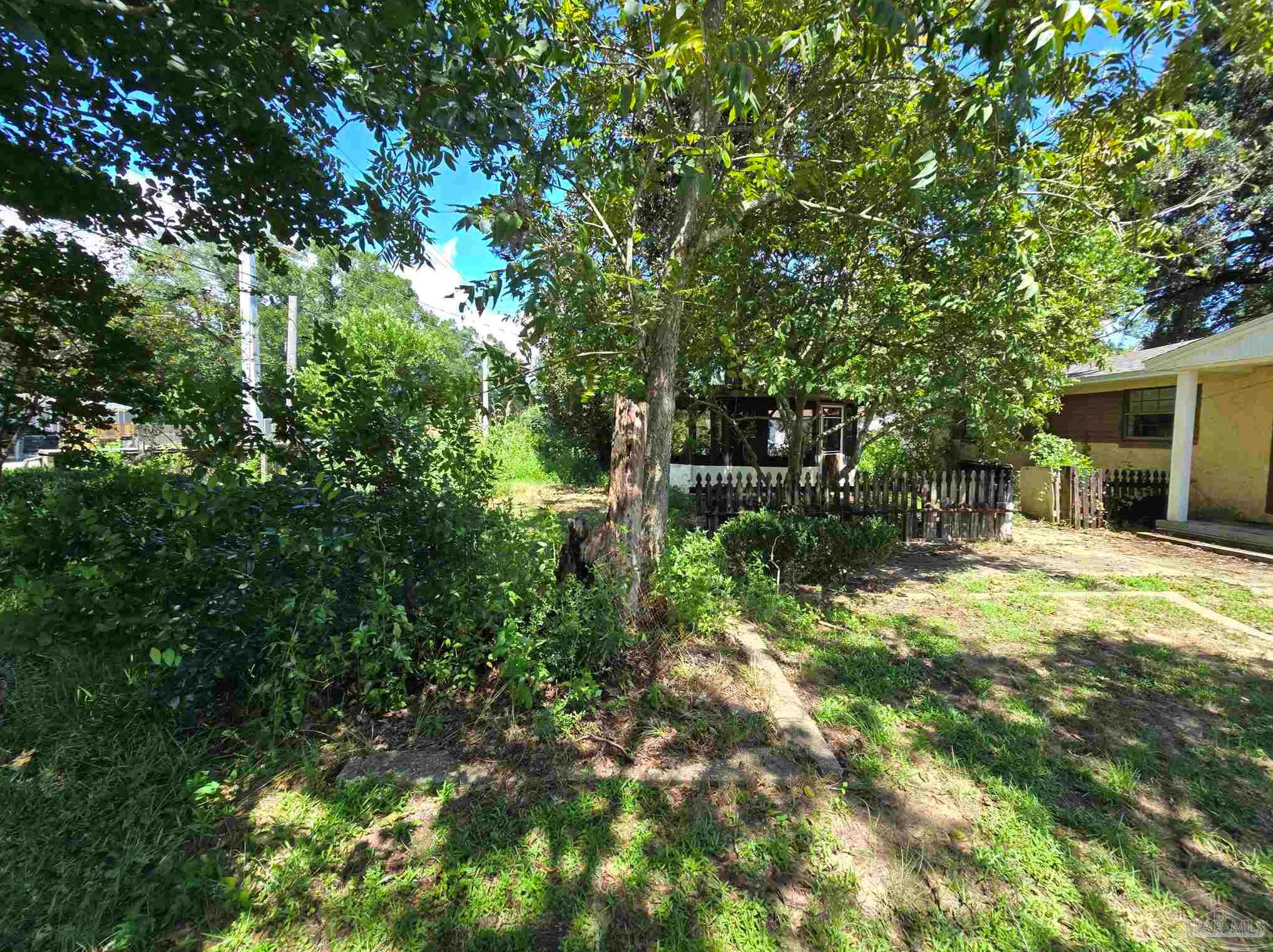 7210 Community Dr, Pensacola, FL 32526