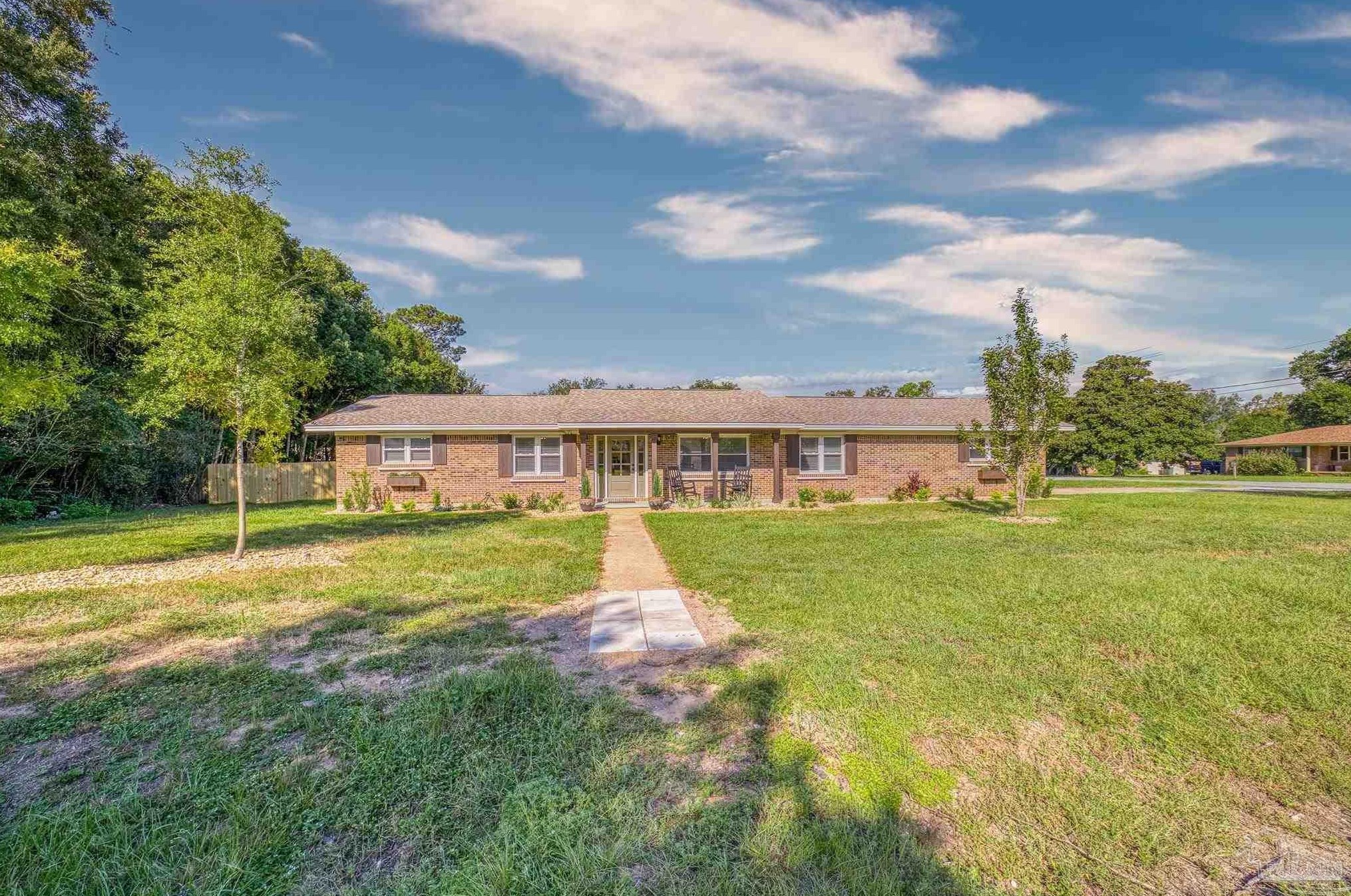 2300 Belleflower Rd, Pensacola, FL 32526
