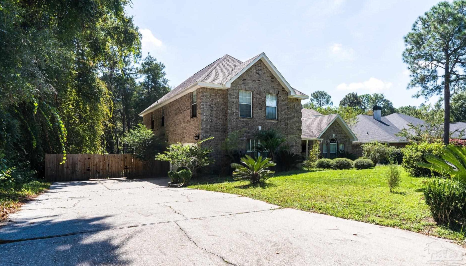 5116 Pine Hollow Dr, Pensacola, FL 32505