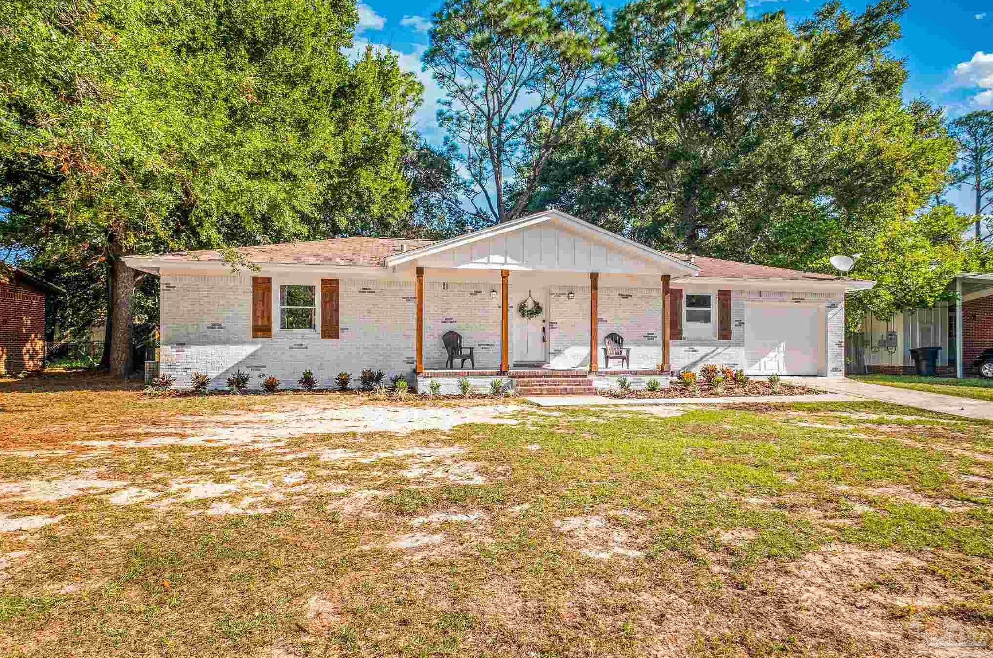 3860 Forest Glen Dr, Pensacola, FL 32504