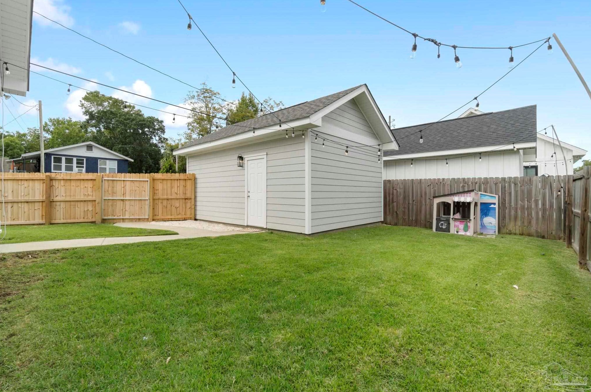 1600 Scott St, Pensacola FL 32501-1237 exterior