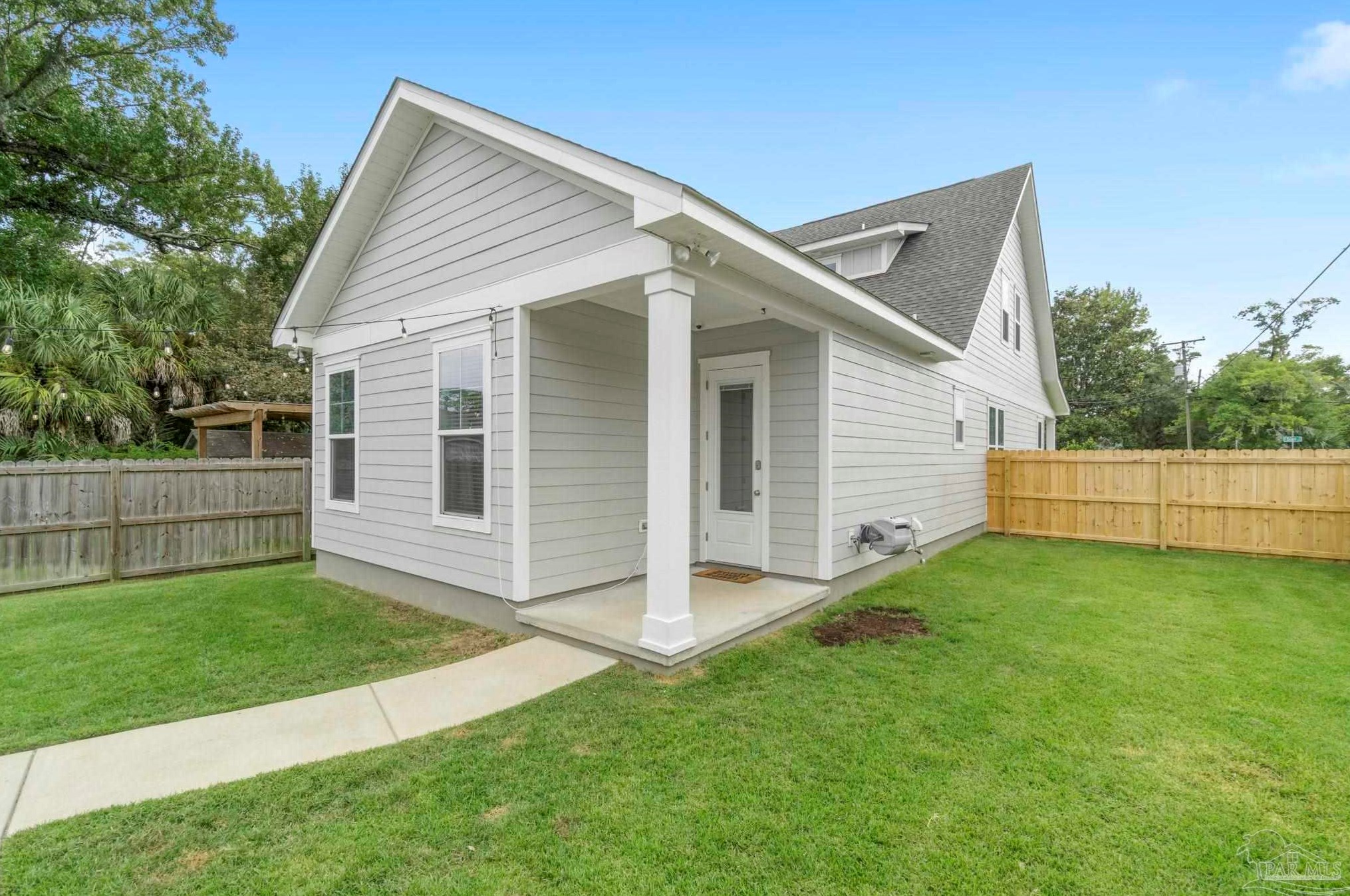 1600 Scott St, Pensacola FL 32501-1237 exterior