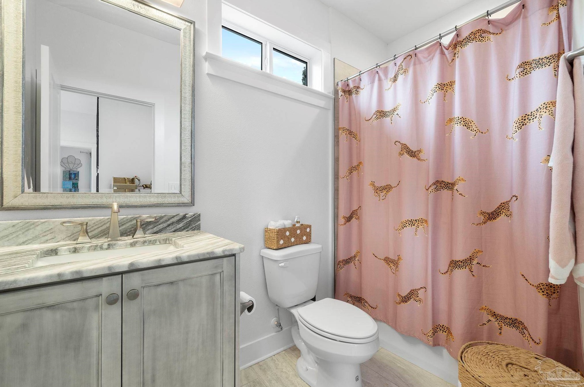 1600 Scott St, Pensacola FL 32501-1237 exterior