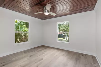 211 Broadmoor Ln, Pensacola, FL 32507 - Photo 8