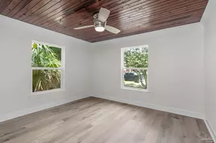 211 Broadmoor Ln, Pensacola, FL 32507 - Photo 8