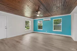 211 Broadmoor Ln, Pensacola, FL 32507 - Photo 6