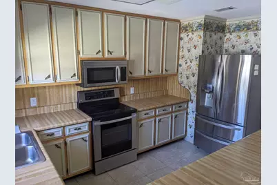 8116 Imperial Dr, Pensacola, FL 32506 - Photo 8