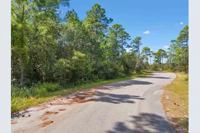 7924 Newport St, Navarre, FL 32566 - Photo 18