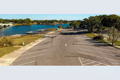 303 SE Gilliland Rd, Pensacola, FL 32507 - Photo 48