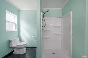 303 SE Gilliland Rd, Pensacola, FL 32507 - Photo 14