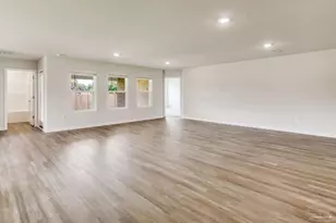 2831 Chevy Cir, Pace, FL 32571 - Photo 4