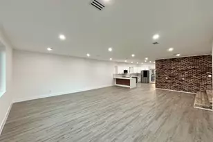 4731 Live Oak Ln, Pace, FL 32571 - Photo 4