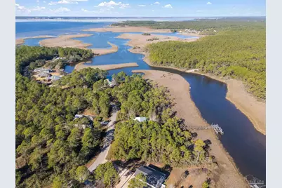 5690 Tarpon Ct, Milton, FL 32583 - Photo 16