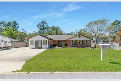 1609 Sumatra Ln, Gulf Breeze, FL 32563 - Photo 2