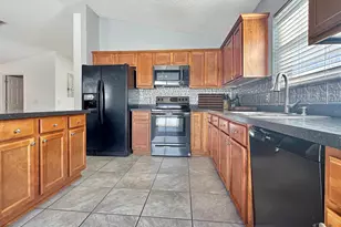 4749 Hilarita Cir, Pace, FL 32571 - Photo 6