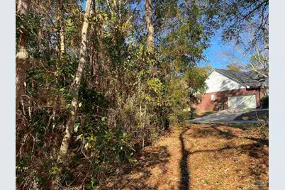 1046 Fleming Dr, Pensacola, FL 32534 - Photo 6