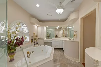 22 Bartlett Cir, Pensacola, FL 32505 - Photo 14