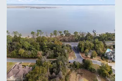 3002 Pelican Ln, Pensacola, FL 32514 - Photo 4