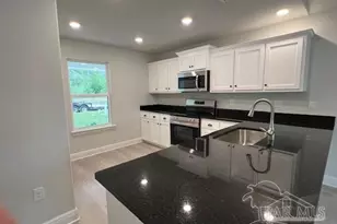 994 Brimwood Cir, Cantonment, FL 32533 - Photo 2