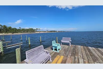 1437 Suncrest St, Gulf Breeze, FL 32563 - Photo 10