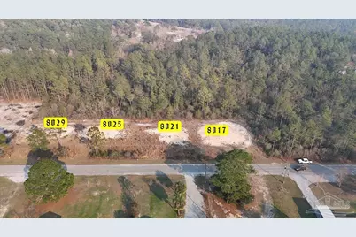 8017 Twin Lake Dr, Milton, FL 32583 - Photo 1