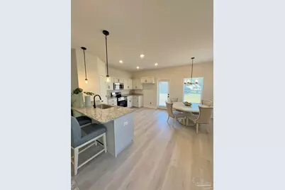 1782 Leigh Loop #7D, Cantonment, FL 32533 - Photo 4