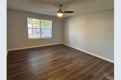 5955 Ashton Woods Cir, Milton, FL 32570 - Photo 16