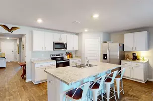 10545 Queens Gate Cir, Pensacola, FL 32506 - Photo 4