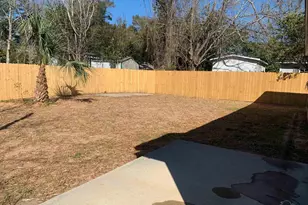 3017 Berwick St, Pensacola, FL 32503 - Photo 12