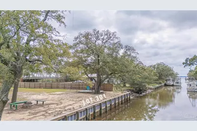 301 Katie St, Milton, FL 32583 - Photo 1