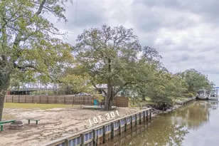 301 Katie St, Milton, FL 32583 - Photo 1