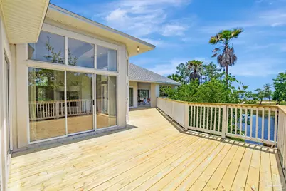 7208 Bayshore Dr, Milton, FL 32583 - Photo 4