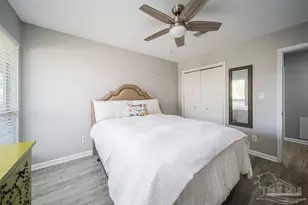 5539 Soundside Dr, Gulf Breeze, FL 32563 - Photo 16
