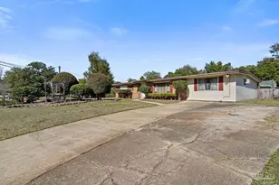 3808 San Gabriel Dr, Pensacola, FL 32504 - Photo 2