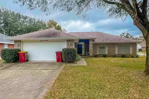 6942 Kapok Dr, Milton, FL 32583 - Photo 1