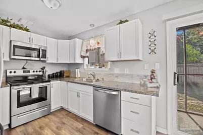 3345 E Lloyd St, Pensacola, FL 32503 - Photo 8