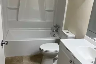 7225 W Fairfield Dr, Pensacola, FL 32506 - Photo 12