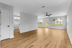 947 Pine Top Ln, Cantonment, FL 32533 - Photo 6