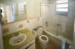 303 Yoakum Ct, Pensacola, FL 32505 - Photo 10