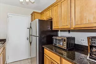 825 Bayshore Dr, Pensacola, FL 32507 - Photo 14