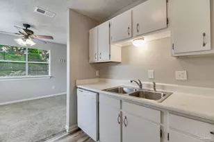 1100 Shoreline Dr, Gulf Breeze, FL 32561 - Photo 18