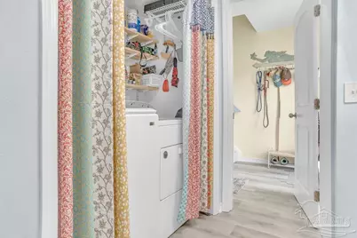 10443 Gulf Beach Hwy #1, Pensacola, FL 32507 - Photo 8
