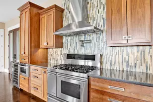 1070 Harbor Ln, Gulf Breeze, FL 32563 - Photo 12