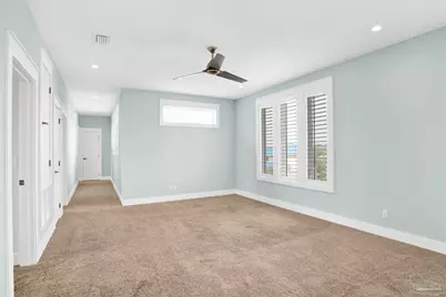 1070 Harbor Ln, Gulf Breeze, FL 32563 - Photo 26
