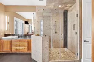 1070 Harbor Ln, Gulf Breeze, FL 32563 - Photo 20