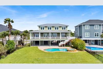 1070 Harbor Ln, Gulf Breeze, FL 32563 - Photo 52