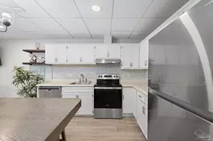 201 Pensacola Beach Rd, Gulf Breeze, FL 32561 - Photo 4