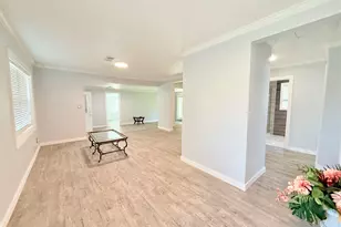 3235 Bayou Dr, Pensacola, FL 32505 - Photo 18