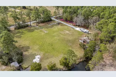 7524 Petersen Pt Rd, Milton, FL 32583 - Photo 10