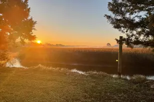 7524 Petersen Point Rd, Milton, FL 32583 - Photo 1